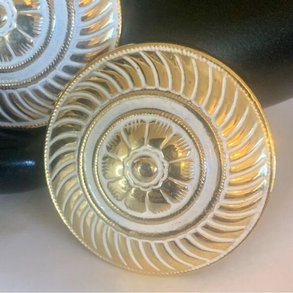 Vintage 80s Whitewashed Gold-Tone Disk Post Earrings - Picture 2 of 5